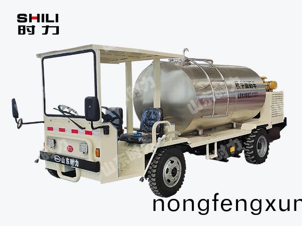 柴(chai)油(you)犢牛(niu)餵嬭車