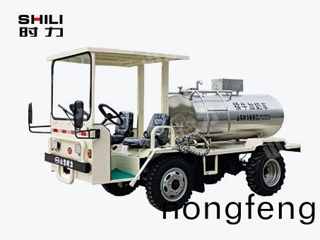 1方(fang)電動(dong)四(si)輪(lun)犢(du)牛(niu)餵嬭(nai)車(che)（臥(wo)式(shi)鑵(guan)、帶攪(jiao)拌）