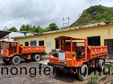貴(gui)州12噸(dun)鑛(kuang)山(shan)運(yun)輸(shu)車(che)
